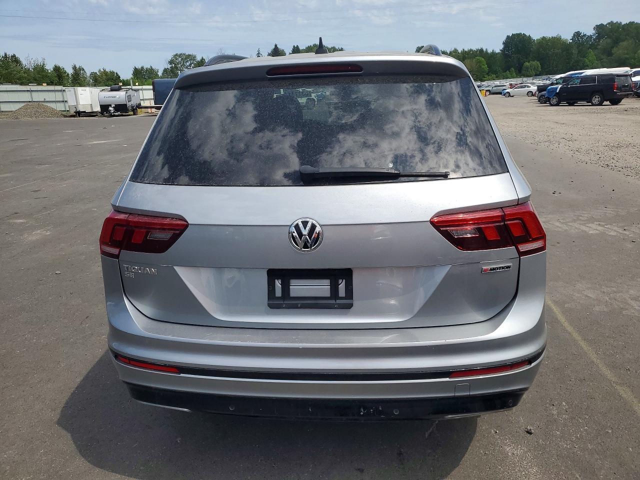 2020 Volkswagen Tiguan Se - Фото 6