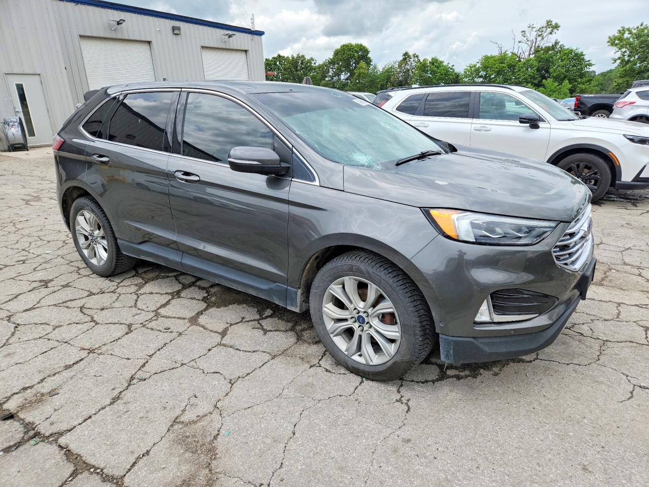 2019 Ford Edge Titanium - Фото 4