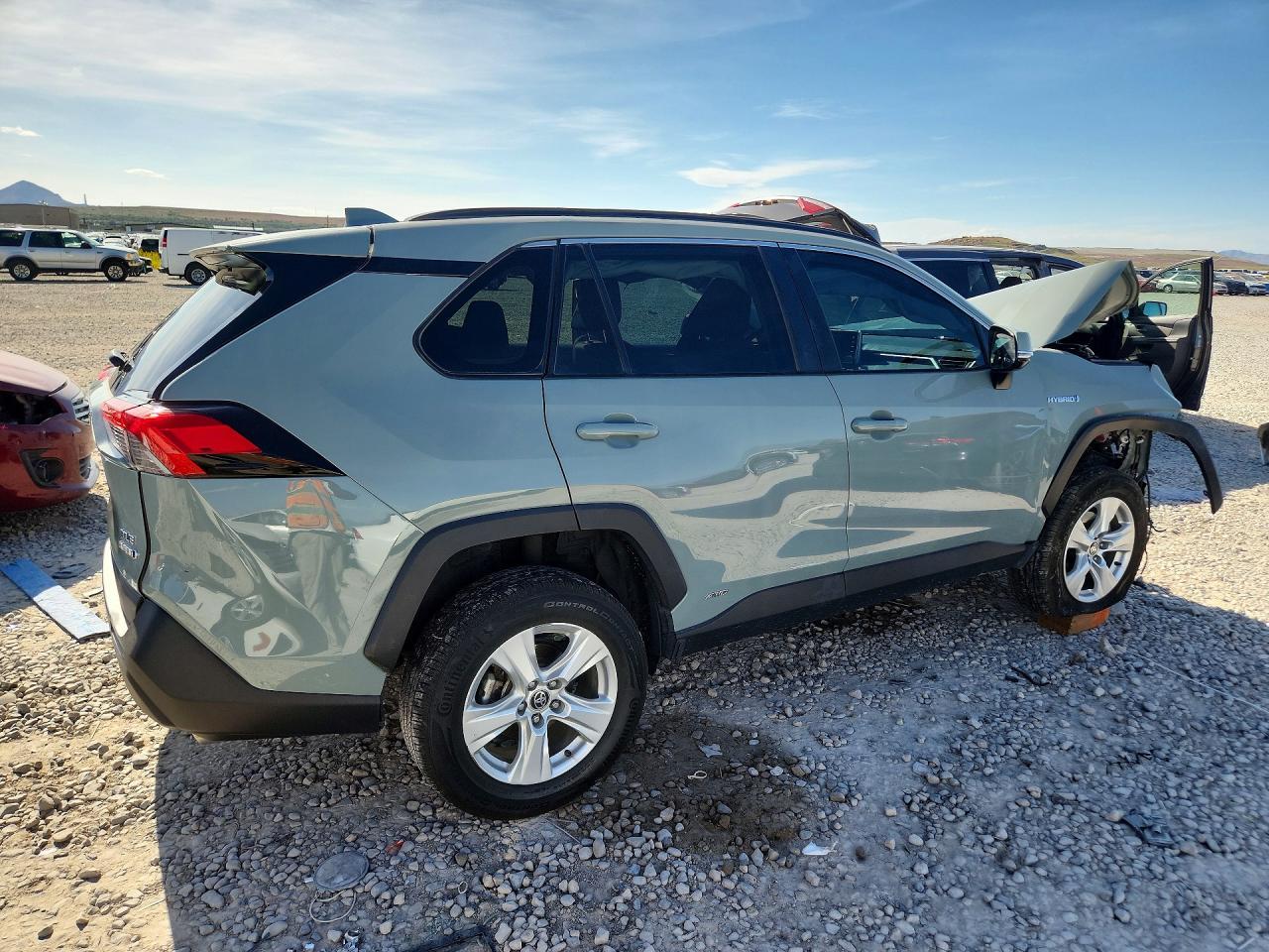 2021 Toyota Rav4 Xle - Image 3