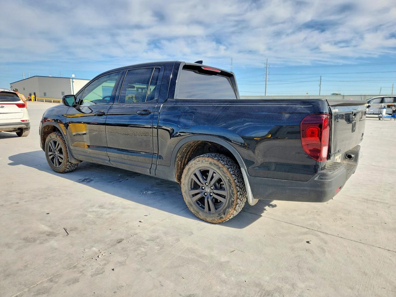 2019 Honda Ridgeline - Image 2