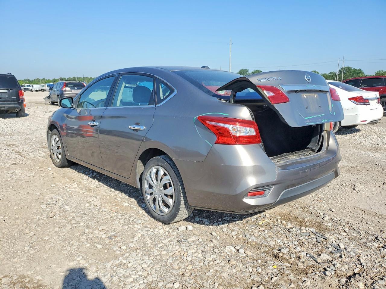 2016 Nissan Sentra Sv - Фото 2