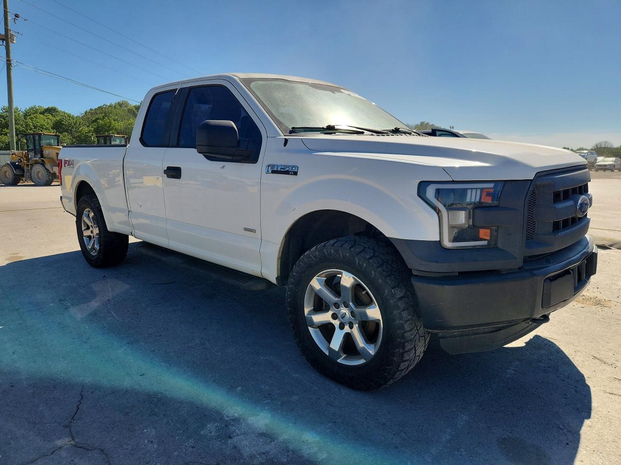 2016 Ford F150 Super Cab - Image 4