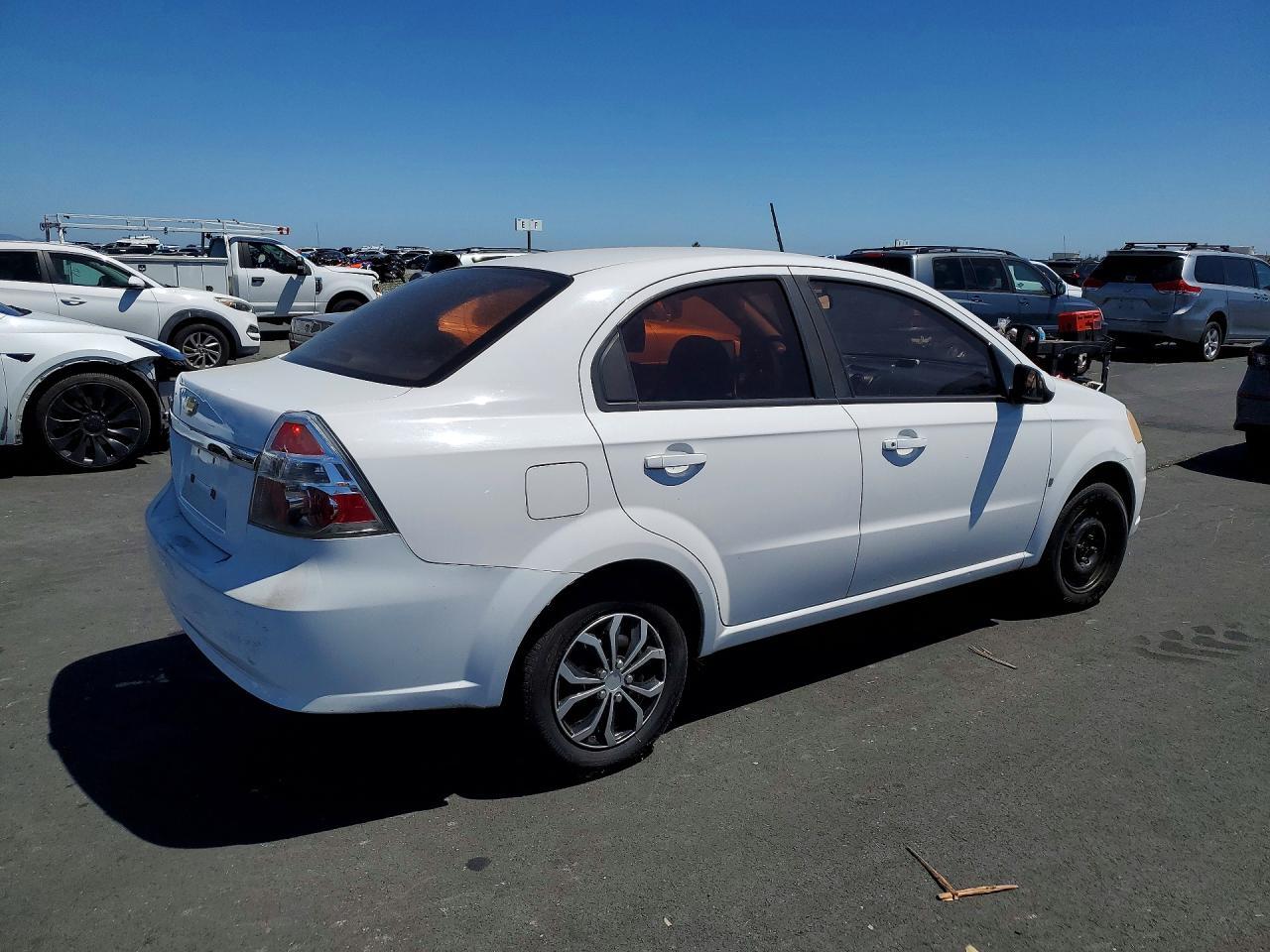 2009 Chevrolet Aveo Ls - Фото 3
