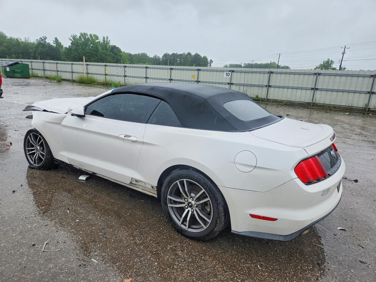 2017 Ford Mustang - Фото 2