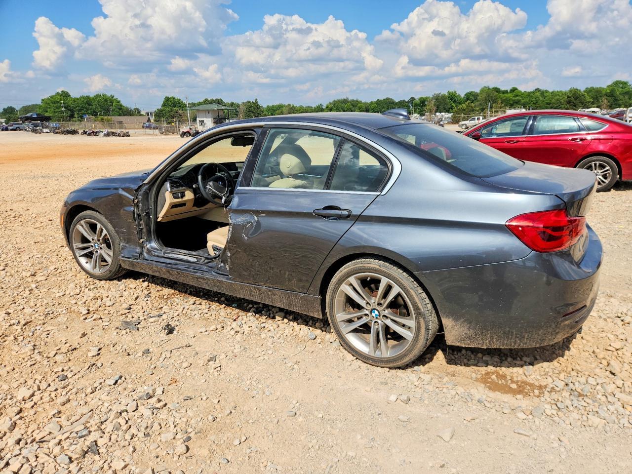 2018 BMW 330 I - Фото 2