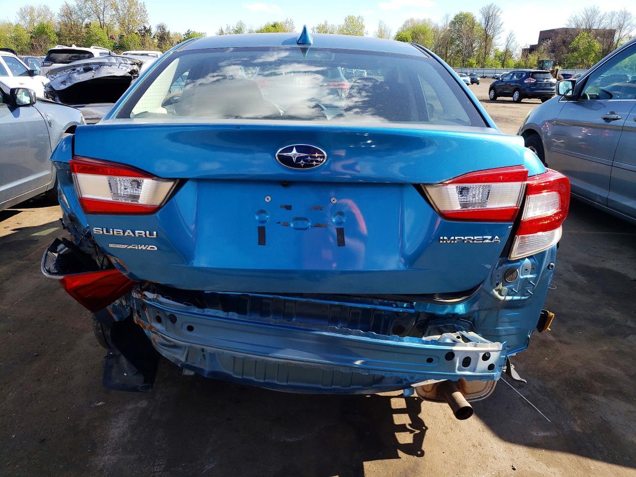 2018 Subaru Impreza Premium - Image 6