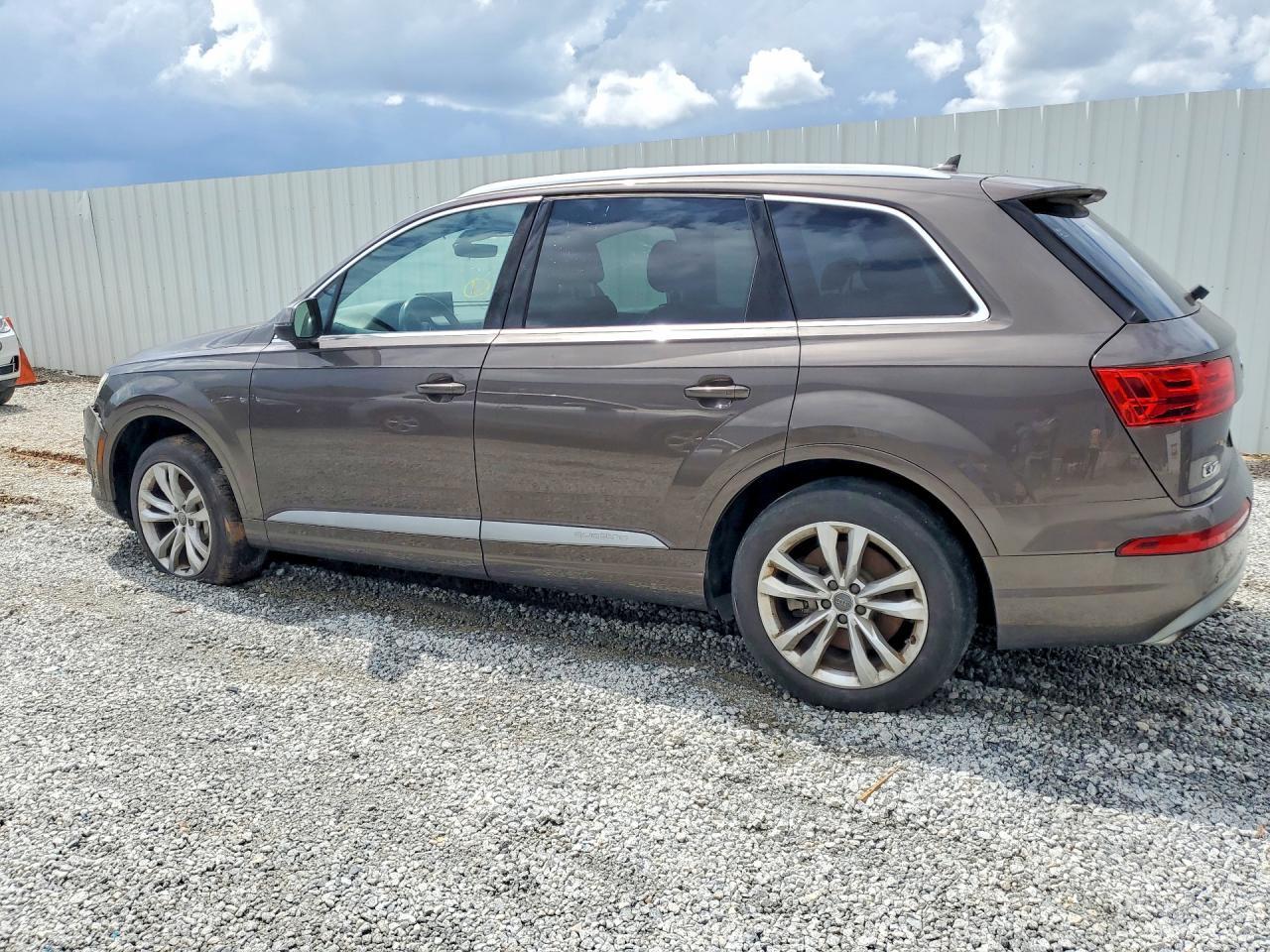 2017 Audi Q7 Premium Plus - Фото 2