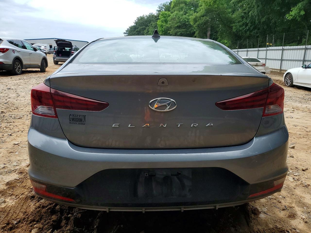 2020 Hyundai Elantra Sel - Фото 6