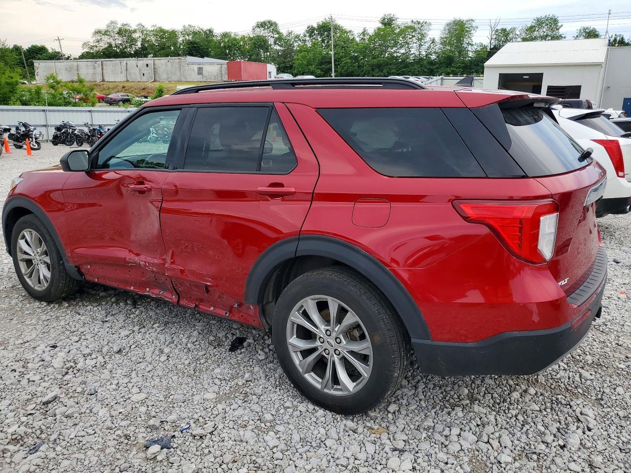 2024 Ford Explorer Xlt - Image 2