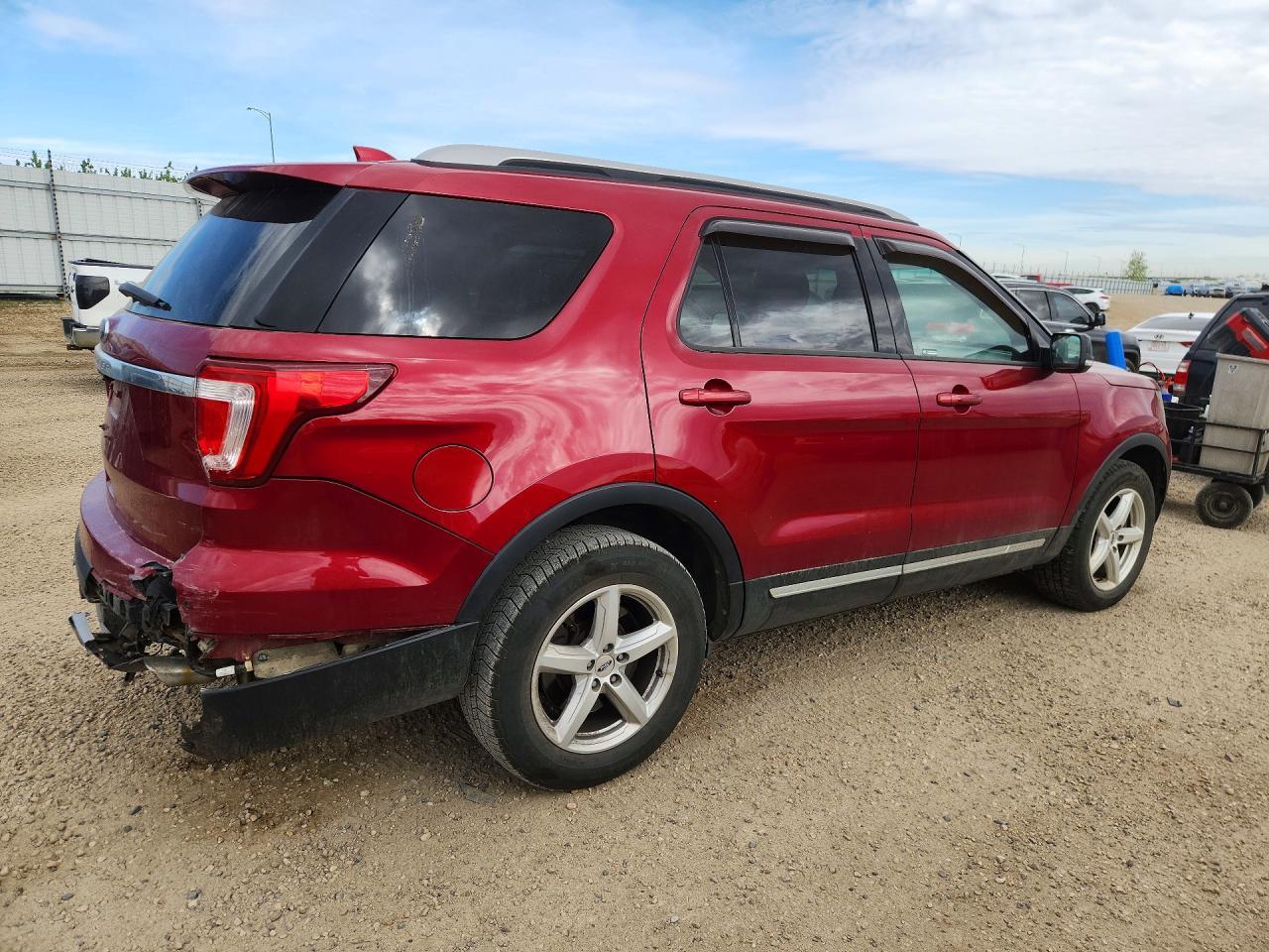 2016 Ford Explorer Xlt - Фото 3