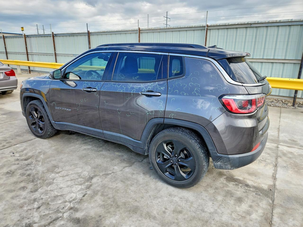 2018 Jeep Compass - Image 2