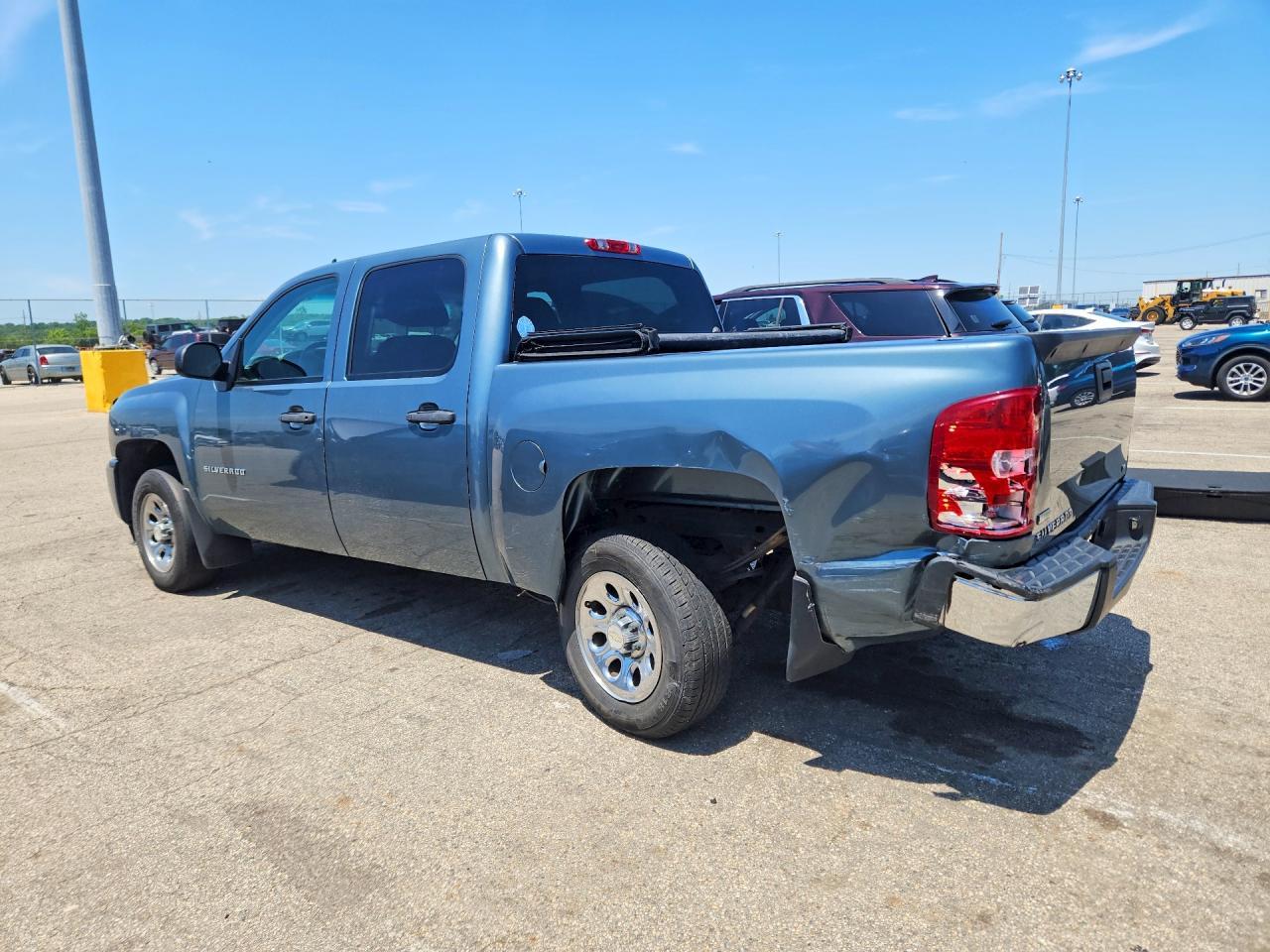 2010 Chevrolet Silverado C1500 Ls - Фото 2