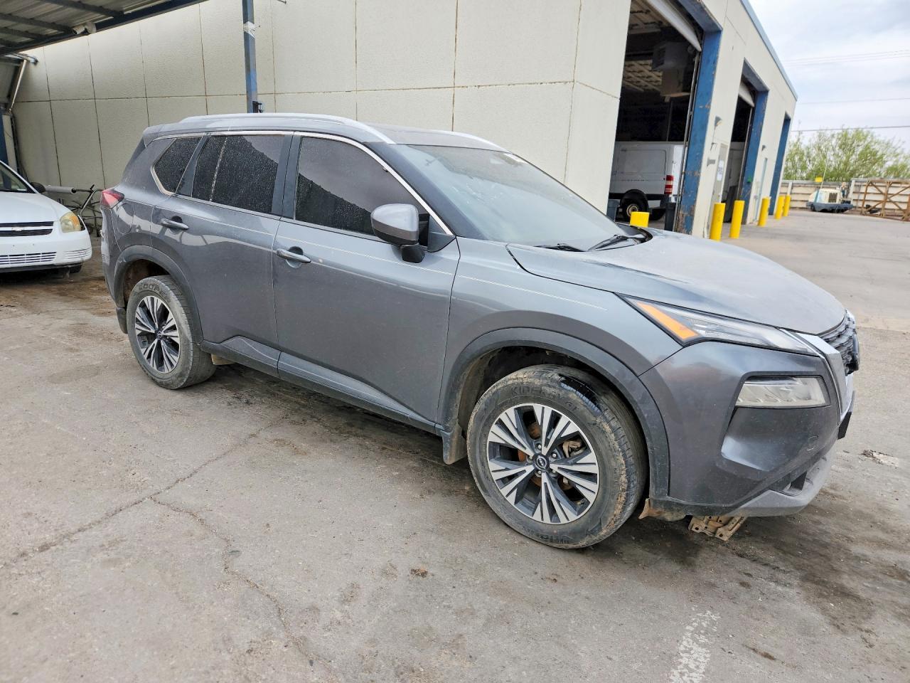 2023 Nissan Rogue Sv - Image 4