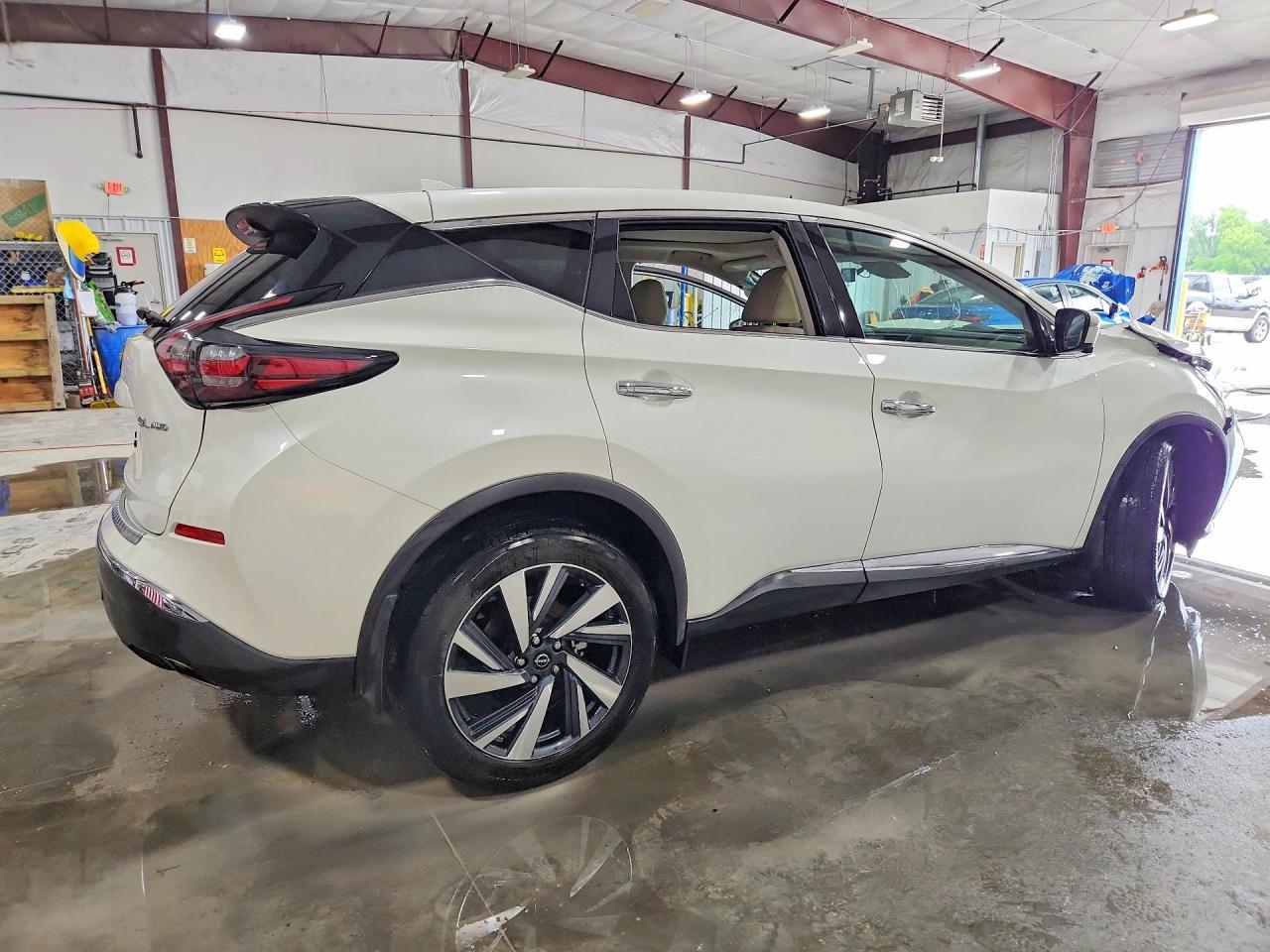 2024 Nissan Murano Sl - Image 3