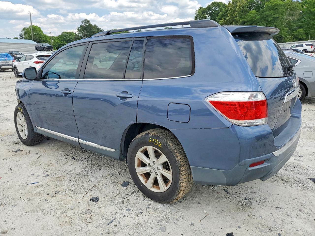 2012 Toyota Highlander Se - Фото 2