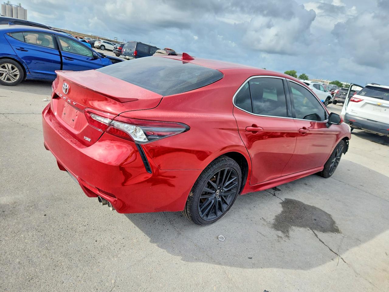 2021 Toyota Camry Xse - Фото 3