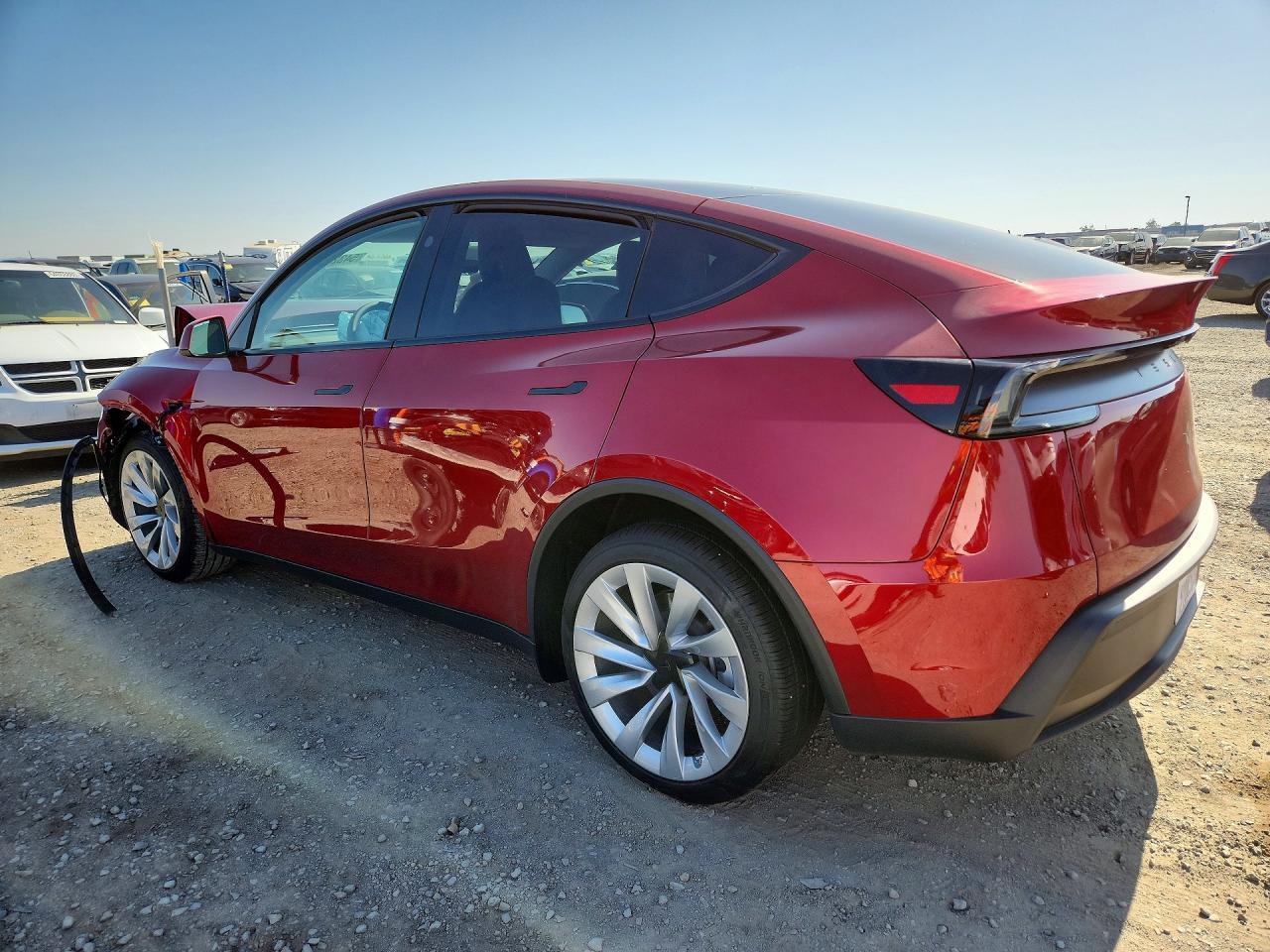 2026 Tesla Model Y - Image 2