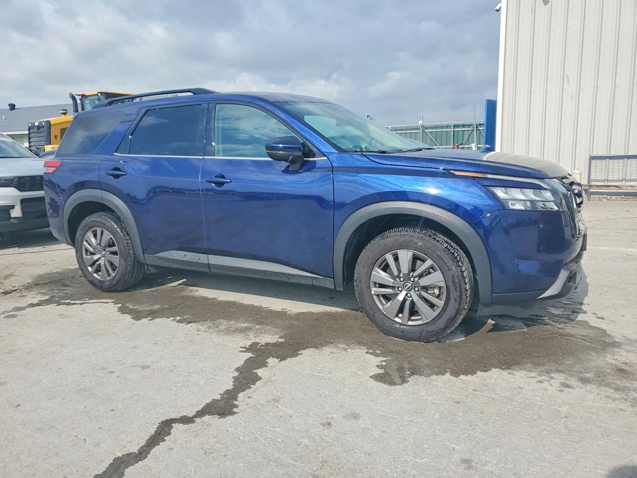 2025 Nissan Pathfinder Sv - Фото 4