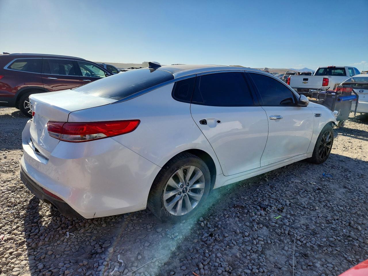 2016 Kia Optima Ex - Фото 3