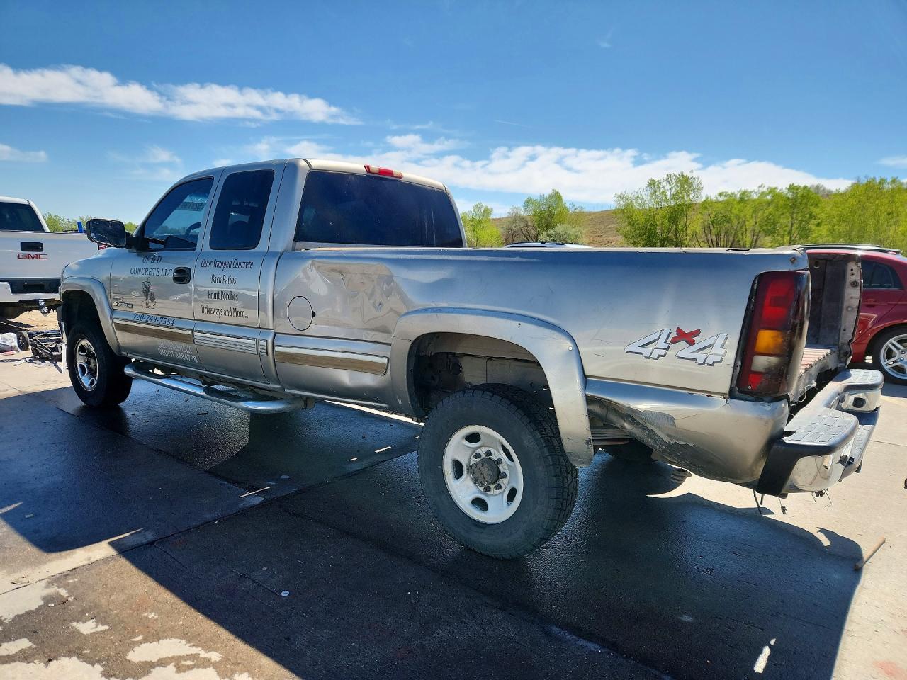 2001 Chevrolet Silverado K2500 Heavy Duty - Image 2