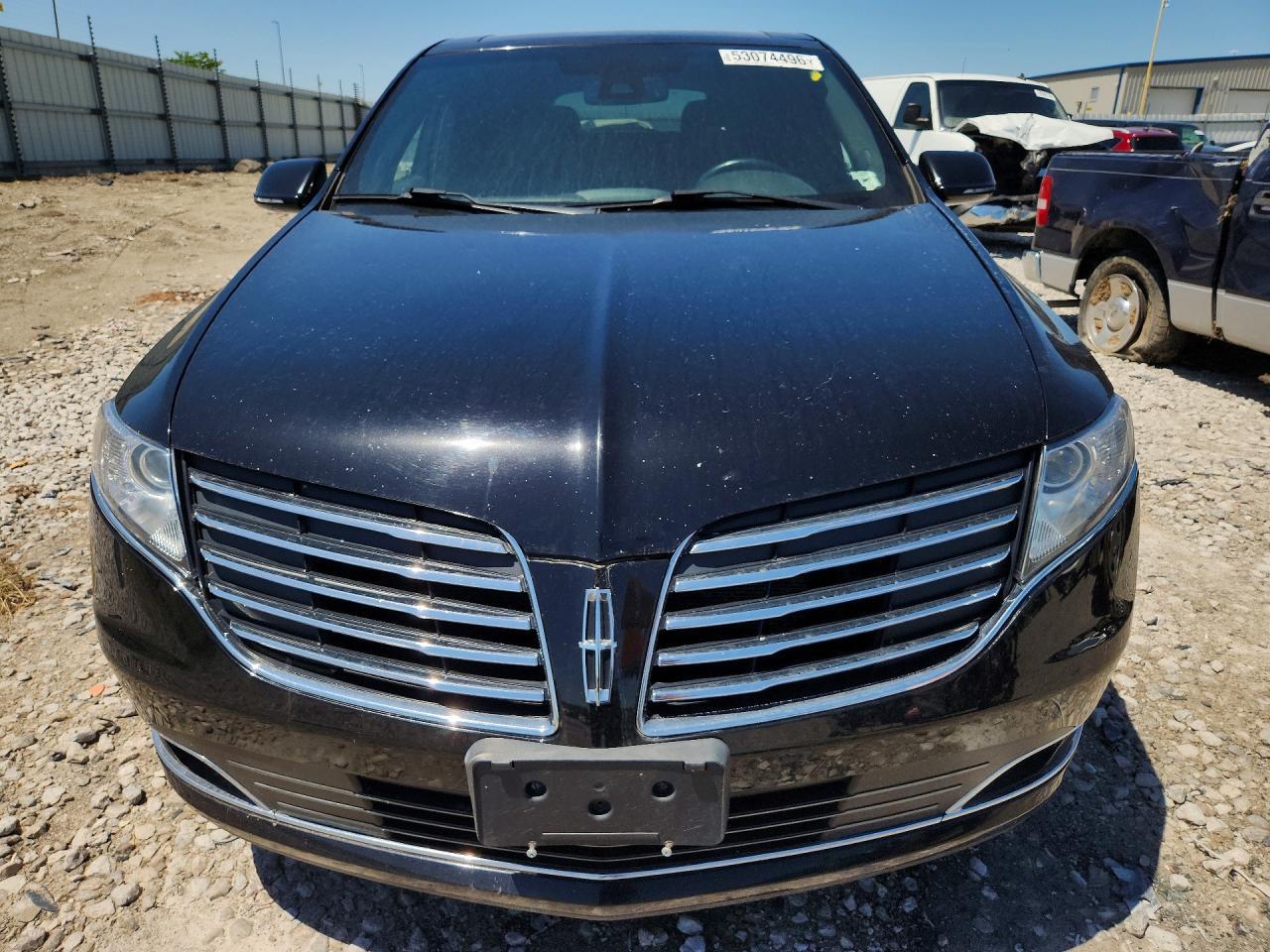 2018 Lincoln Mkt - Фото 5
