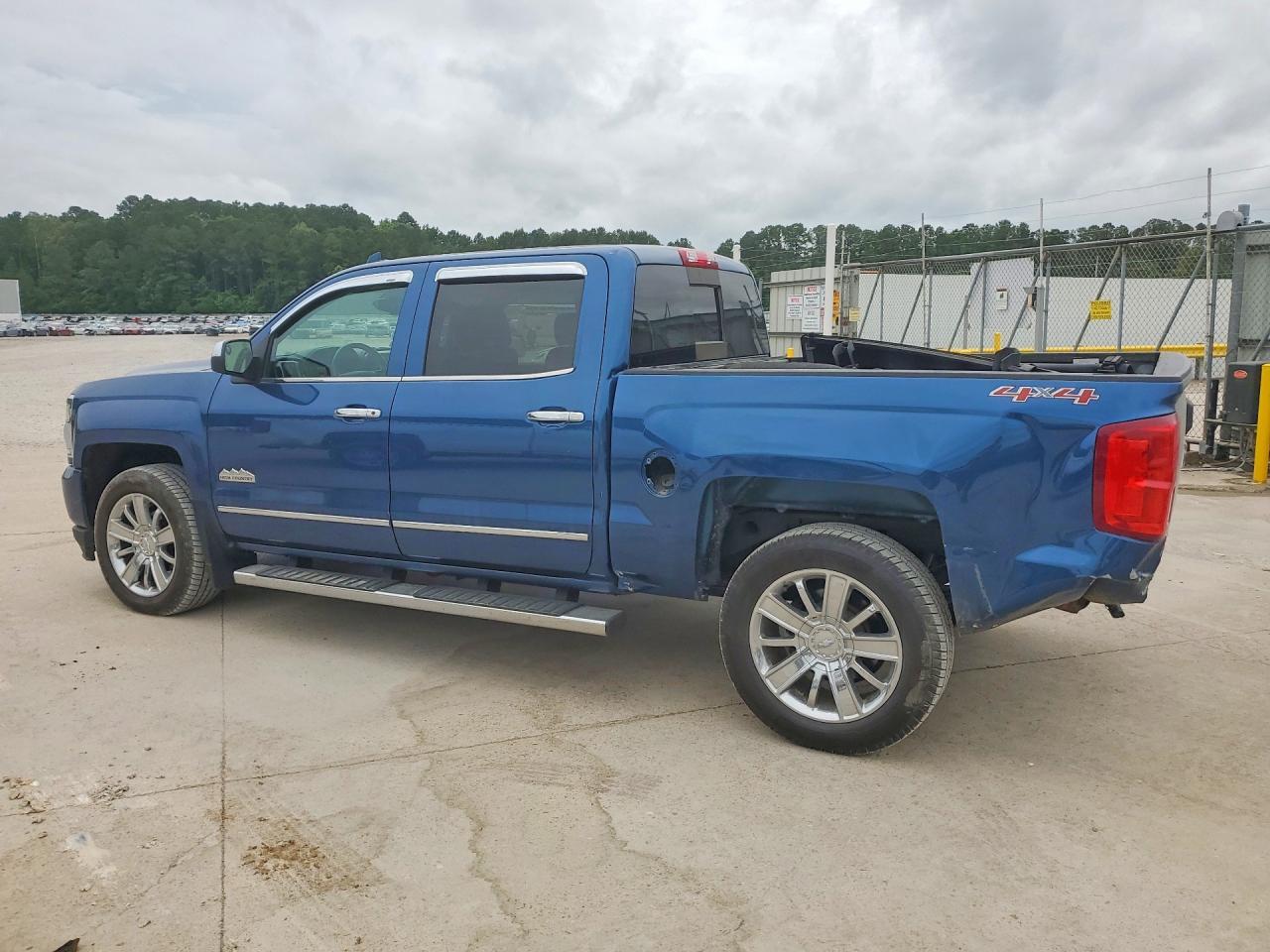 2017 Chevrolet Silverado K1500 High Country - Фото 2