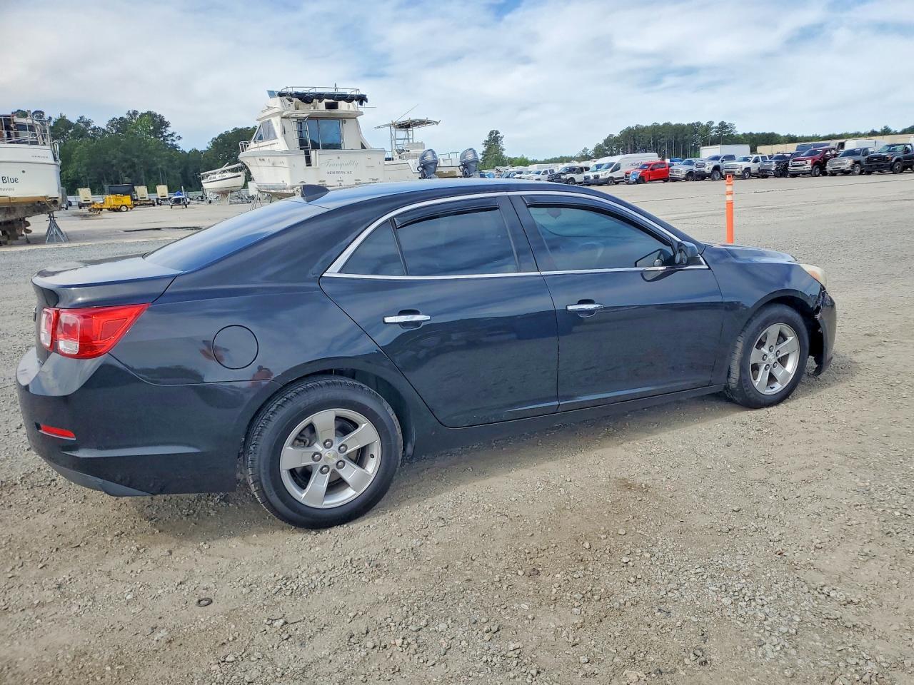 2014 Chevrolet Malibu Ls - Фото 3
