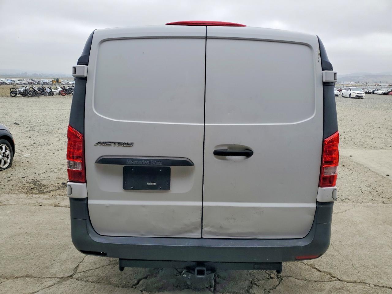 2017 Mercedes Benz Metris Delivery Van - Фото 6