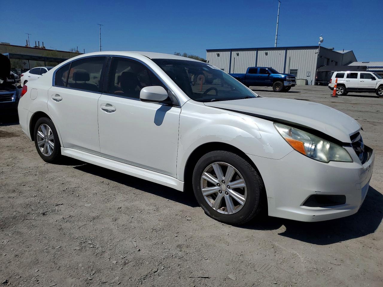 2012 Subaru Legacy 2.5I Premium - Image 4