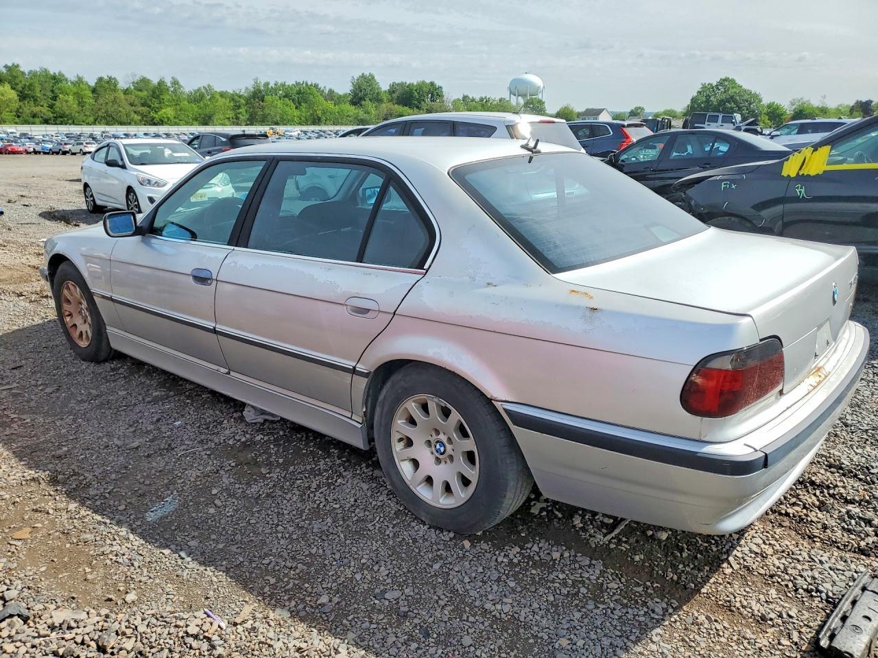 2001 BMW 740 Il - Фото 2
