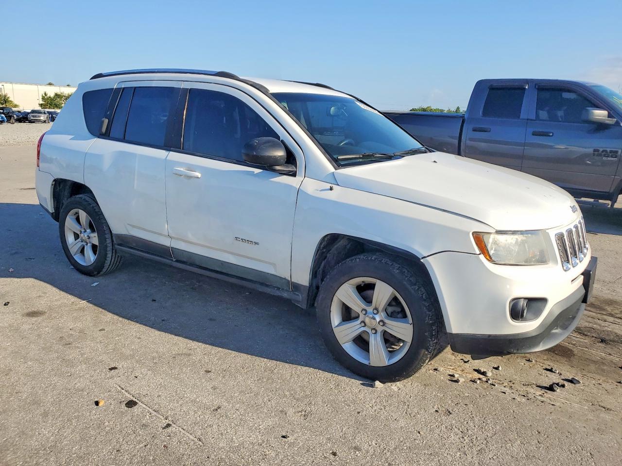 2016 Jeep Compass Latitude - Фото 4