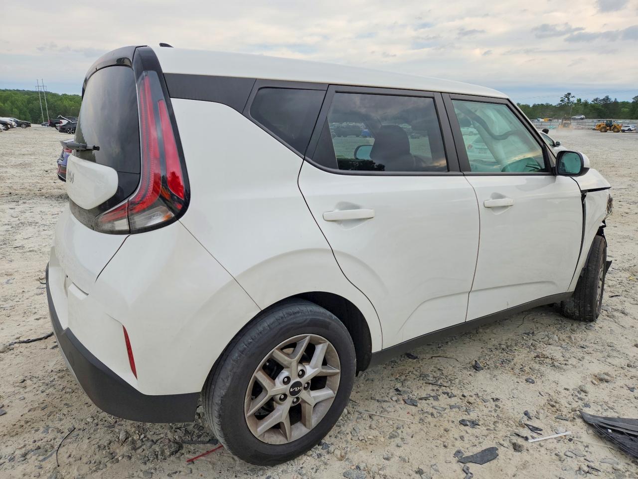 2024 Kia Soul Lx - Image 3