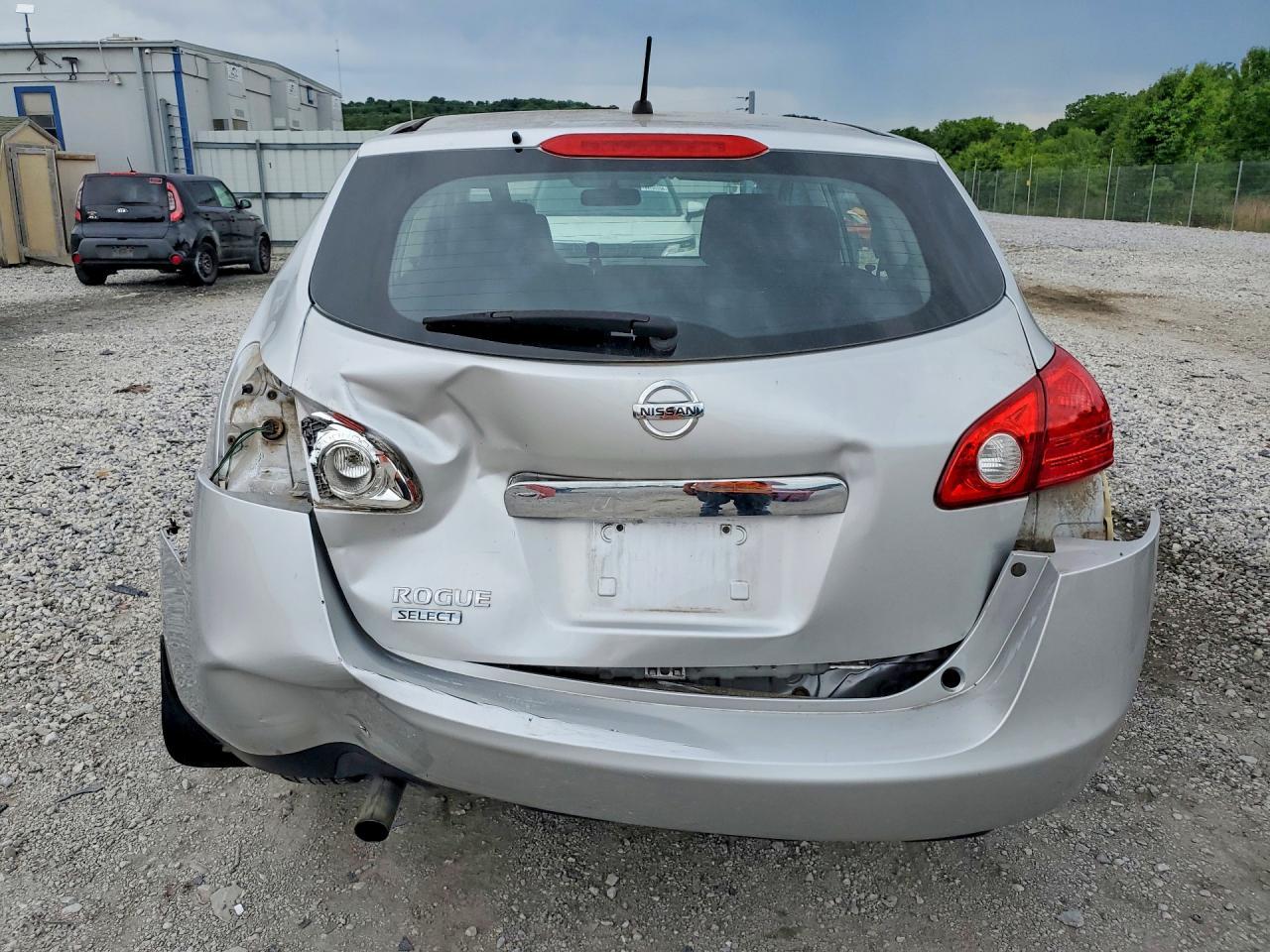 2014 Nissan Rogue Select S - Image 6