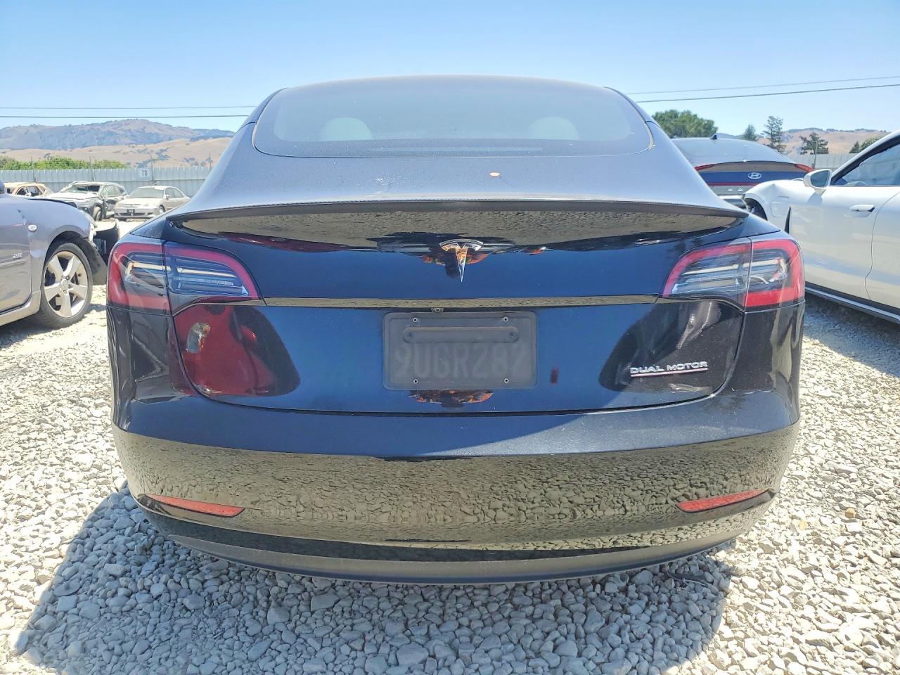 2023 Tesla Model 3 - Фото 6
