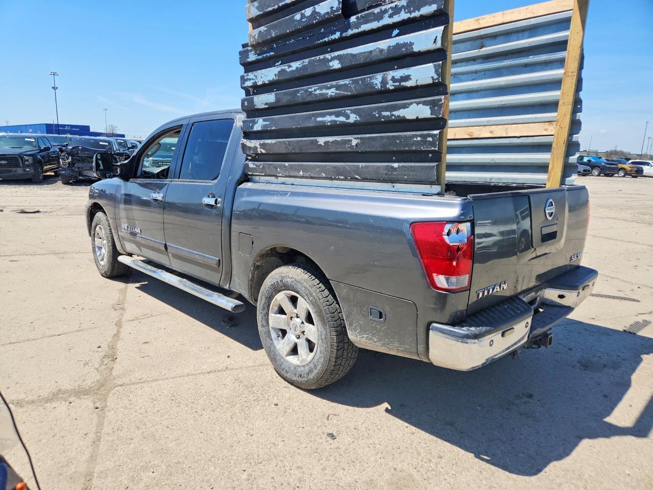 2007 Nissan Titan Xe - Фото 2
