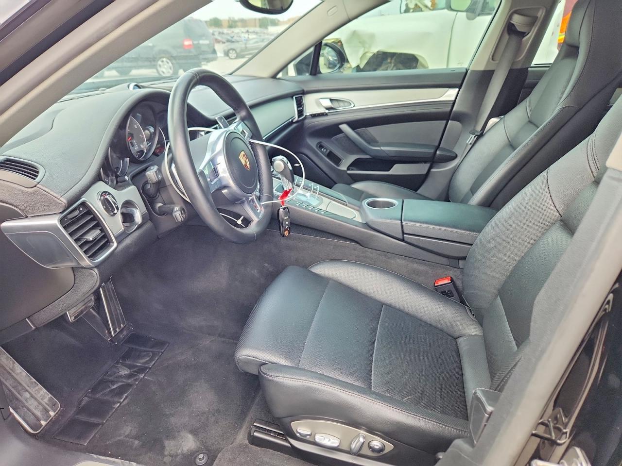 2014 Porsche Panamera S - Image 7