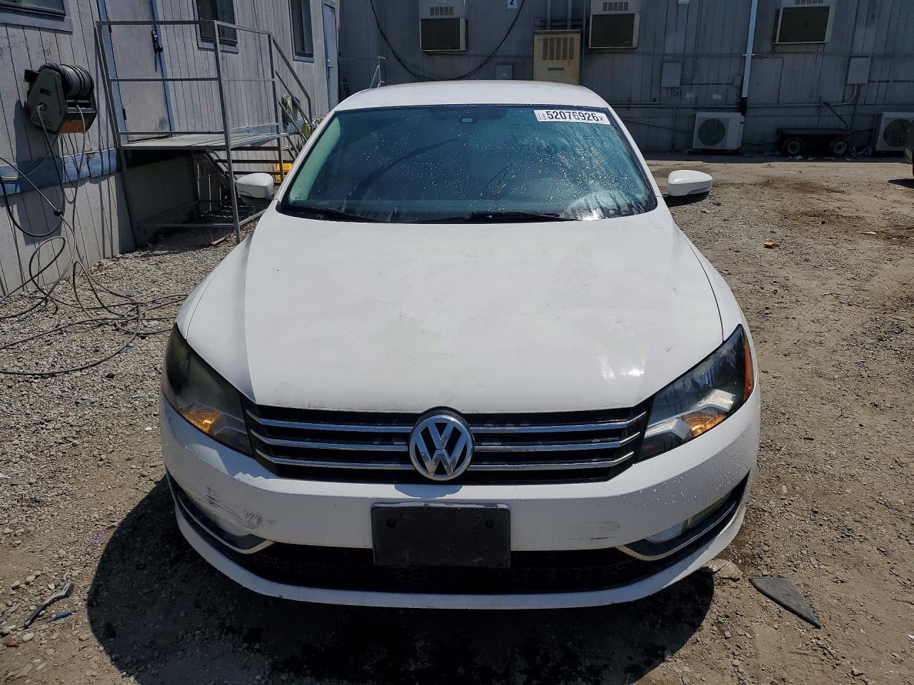 2015 Volkswagen Passat S - Фото 5