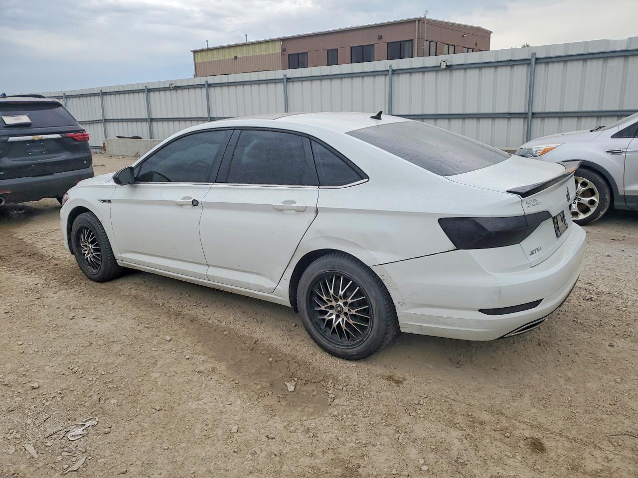 2019 Volkswagen Jetta S - Фото 2