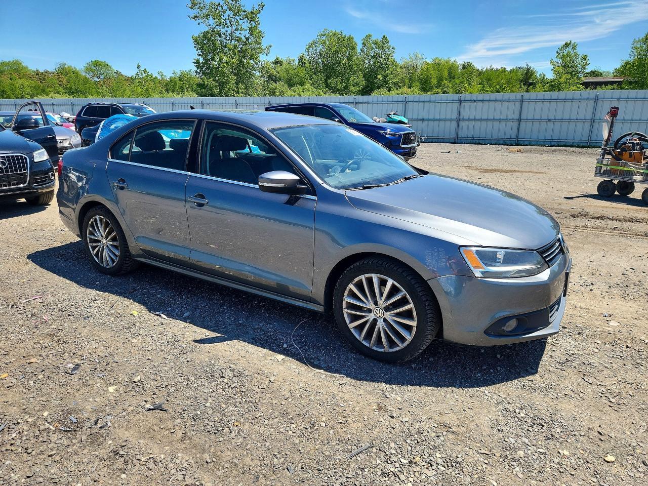 2014 Volkswagen Jetta Sel - Image 4