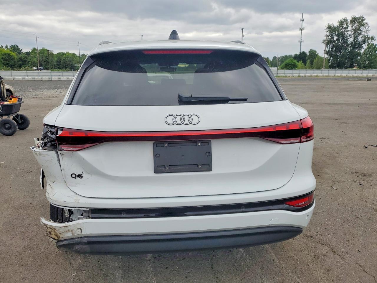 2025 Audi Q6 E-Tron Premium - Image 6