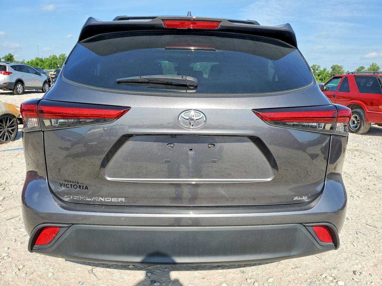 2023 Toyota Highlander Xle - Image 6