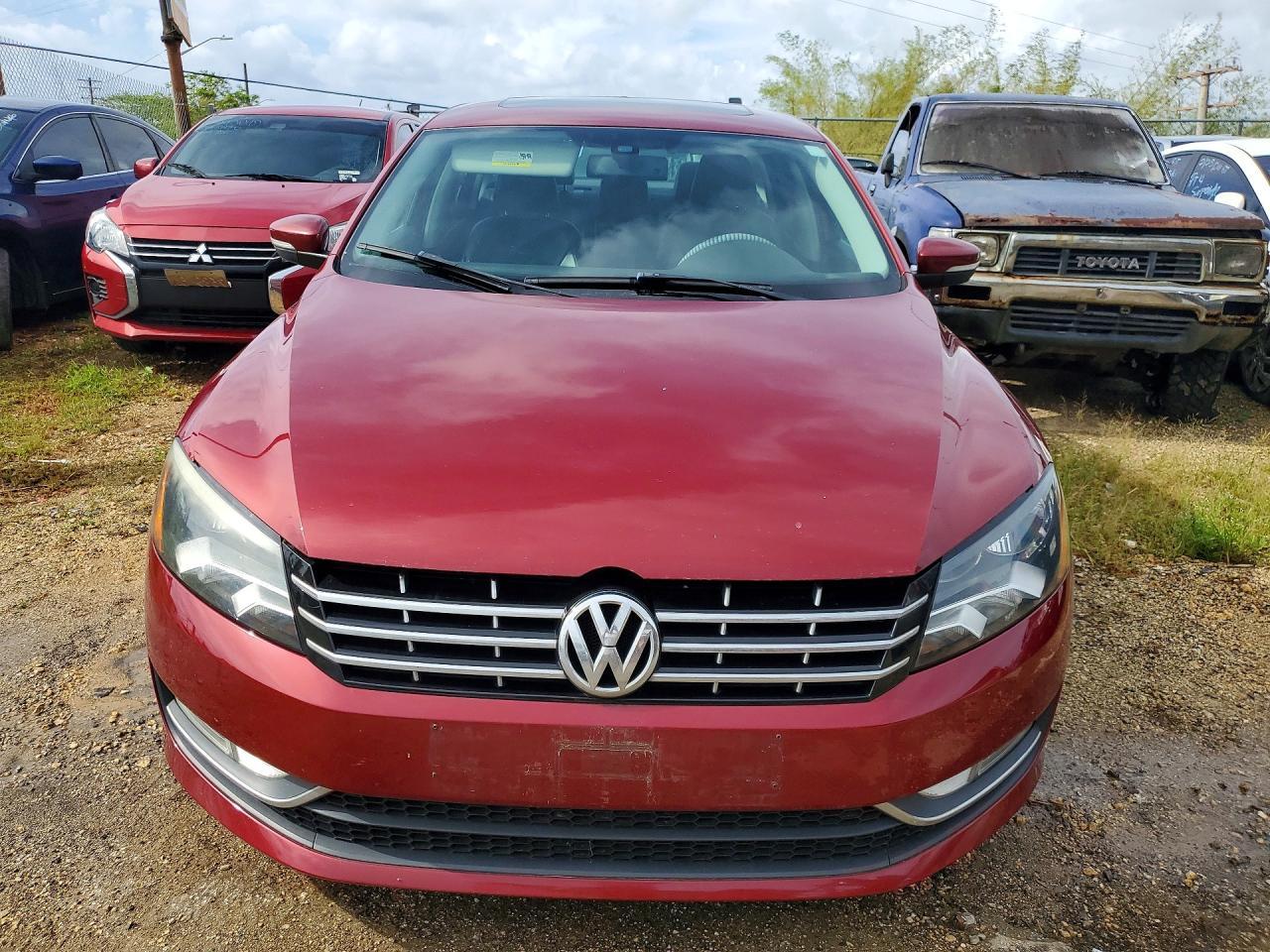 2015 Volkswagen Passat Sel - Image 5
