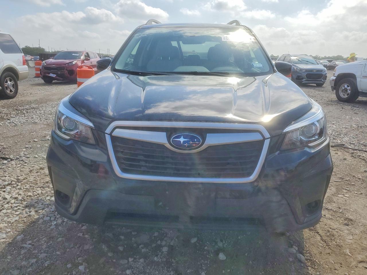 2019 Subaru Forester Premium - Image 5