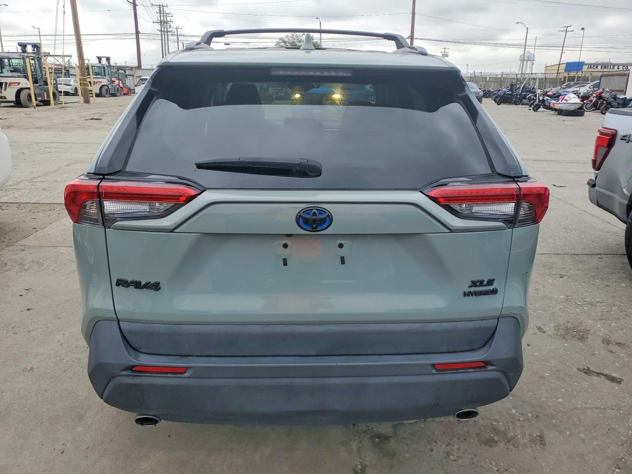 2021 Toyota Rav4 Xle - Image 6