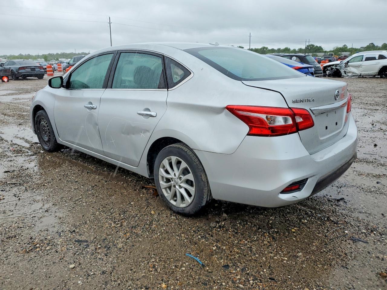2019 Nissan Sentra Sv - Image 2