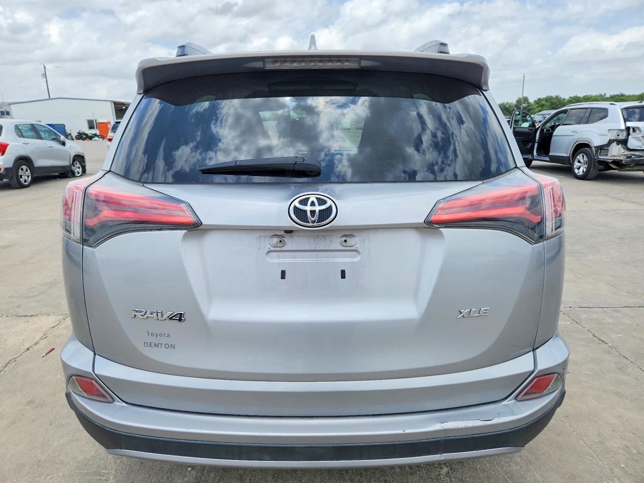 2017 Toyota Rav4 Xle - Фото 6