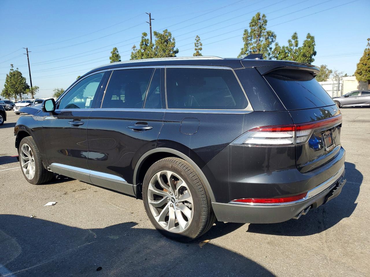 2025 Lincoln Aviator - Фото 2