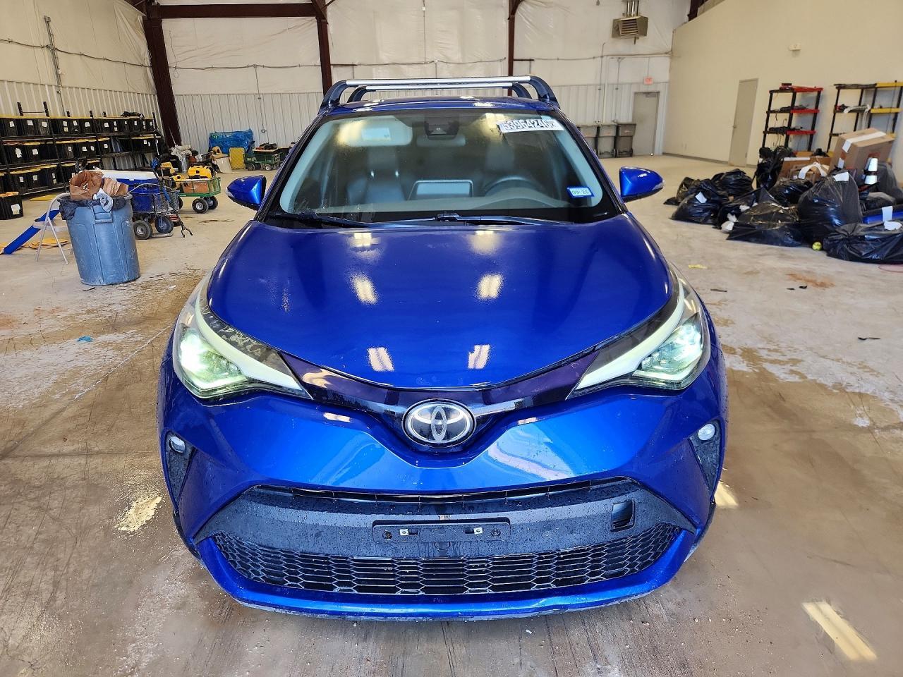 2022 Toyota C-Hr Limited - Image 5