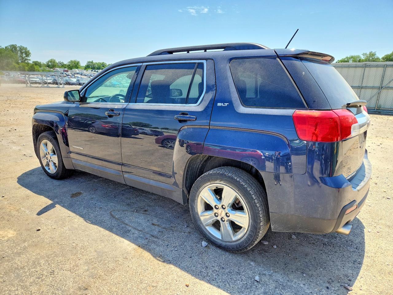2015 GMC Terrain Slt - Image 2