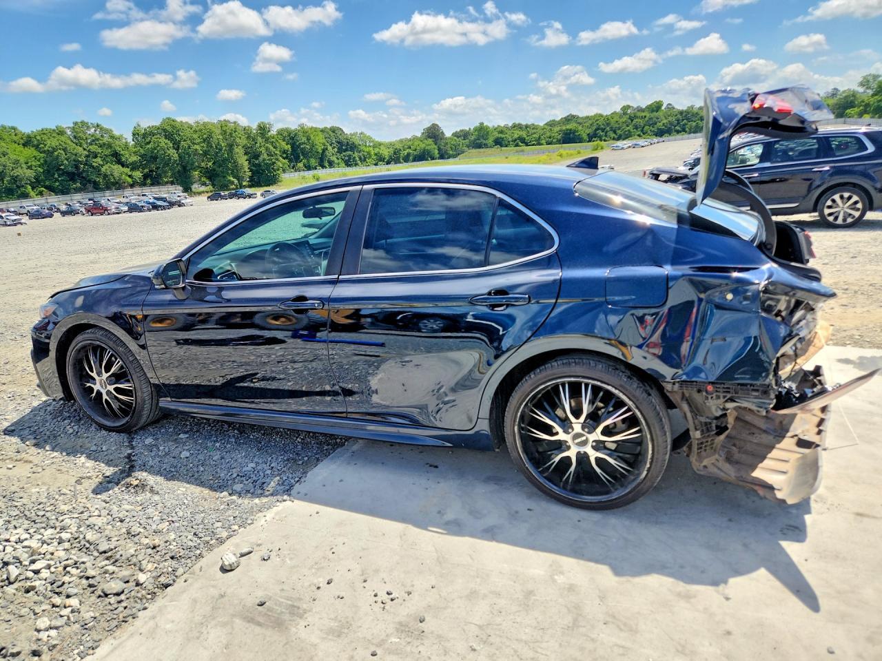 2021 Toyota Camry Se - Image 2